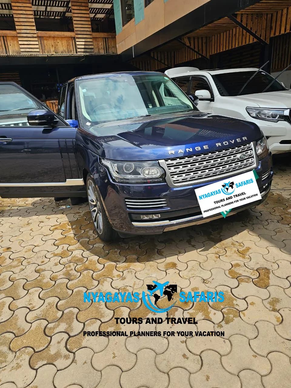 Range Rover Vogue — Executive & Luxury
