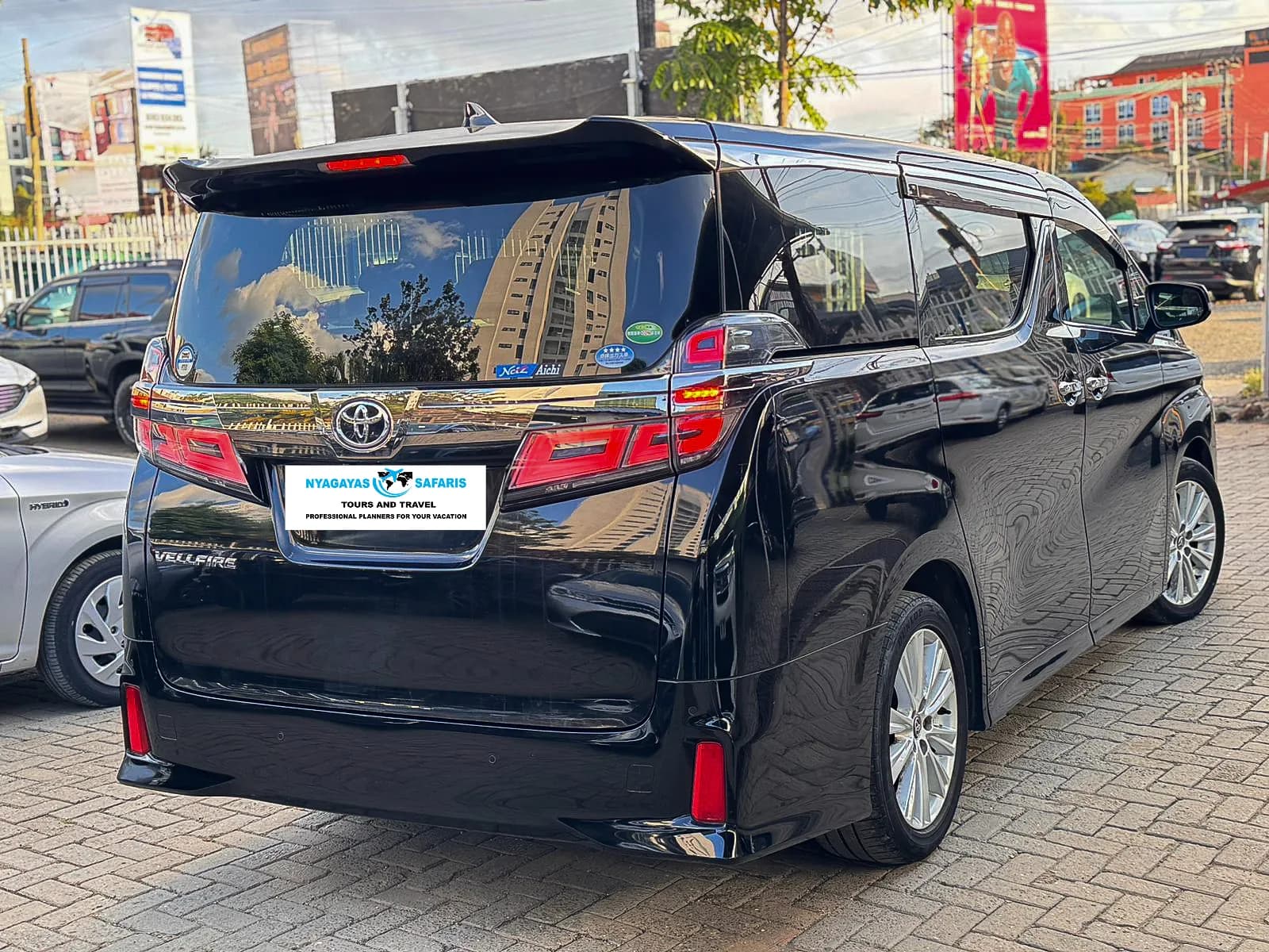 Toyota Vellfire — executive transfer